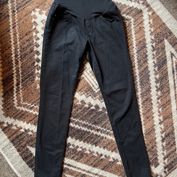 AG Secret Belly Fit Black Maternity Jeans - Picture 2 of 4